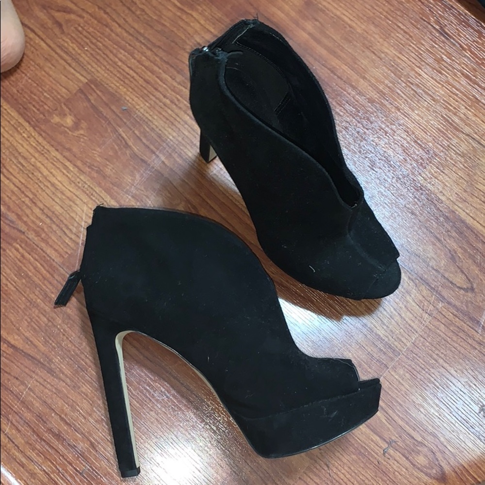 Black Nine West booties